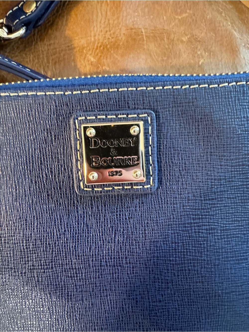 Dooney and Bourke clutch/purse/wallet NWT - Picture 8 of 8